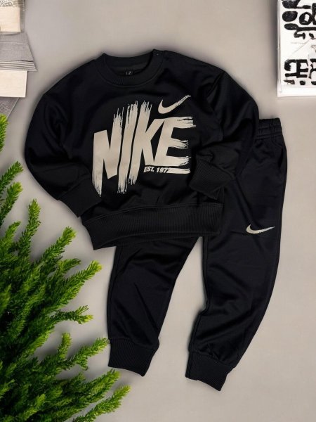 ترينج ولادي Nike